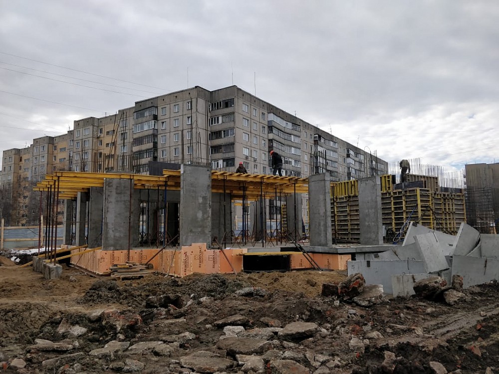 Монтаж опалубки перекрытия первого этажа.